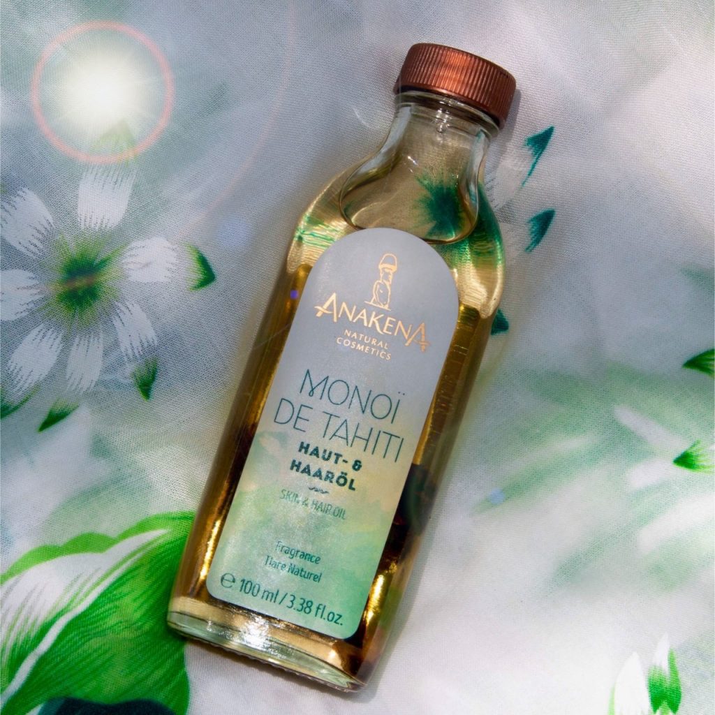 Sommerpflege mit Monoï de Tahiti 1 Monoi auf Pareo