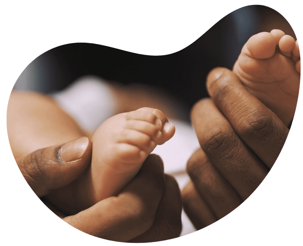 Die Bedeutung der Blumen im Leben und der Kultur Polynesiens 15 Baby Massage mit Monoi de Tahiti